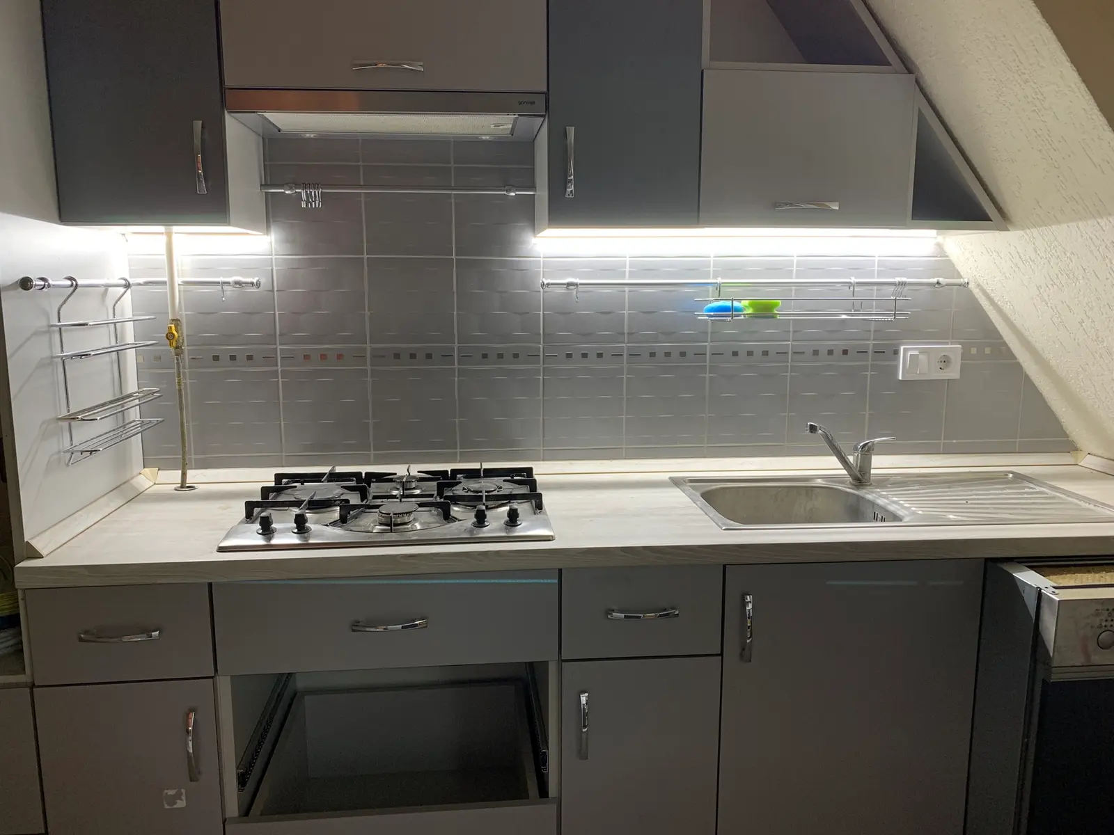 Rejtett LED-világítás
